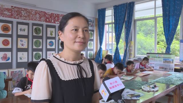 冯玉莲：向美而行 以美育人-小辉娱乐网