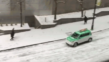 【两公布一提示】这份冬季雪天行车安全指南请查收！