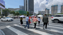 礼让斑马线，怎么让？看这里——-小辉娱乐网