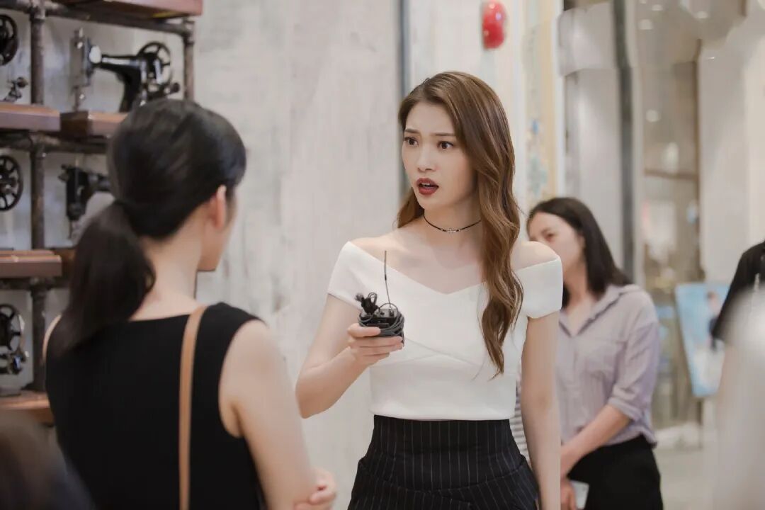 恋爱脑拜金富家女都是小作精