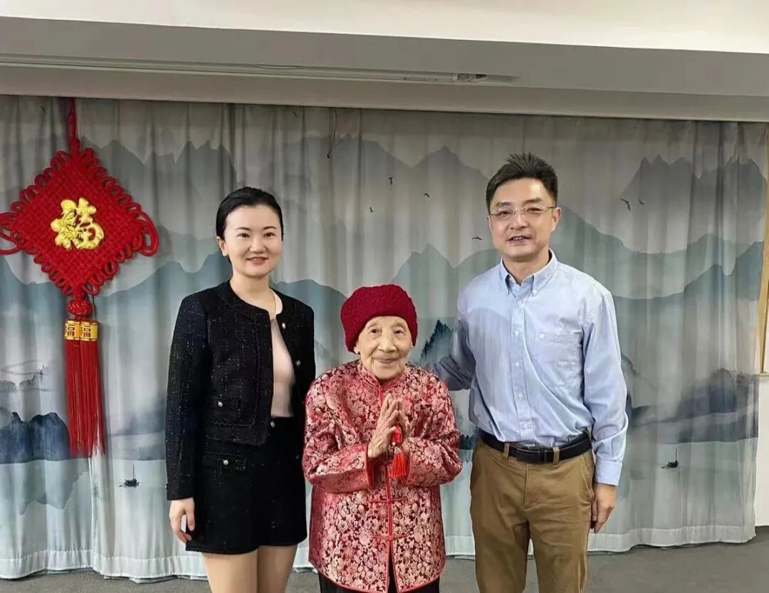 瞧！敬老节来了，古美老人乐享花样生活-小辉娱乐网