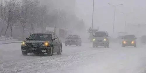 【两公布一提示】这份冬季雪天行车安全指南请查收！