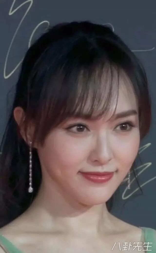 这些女明星都被抖音曝光了真容唐嫣景甜脸肿杨颖脸歪