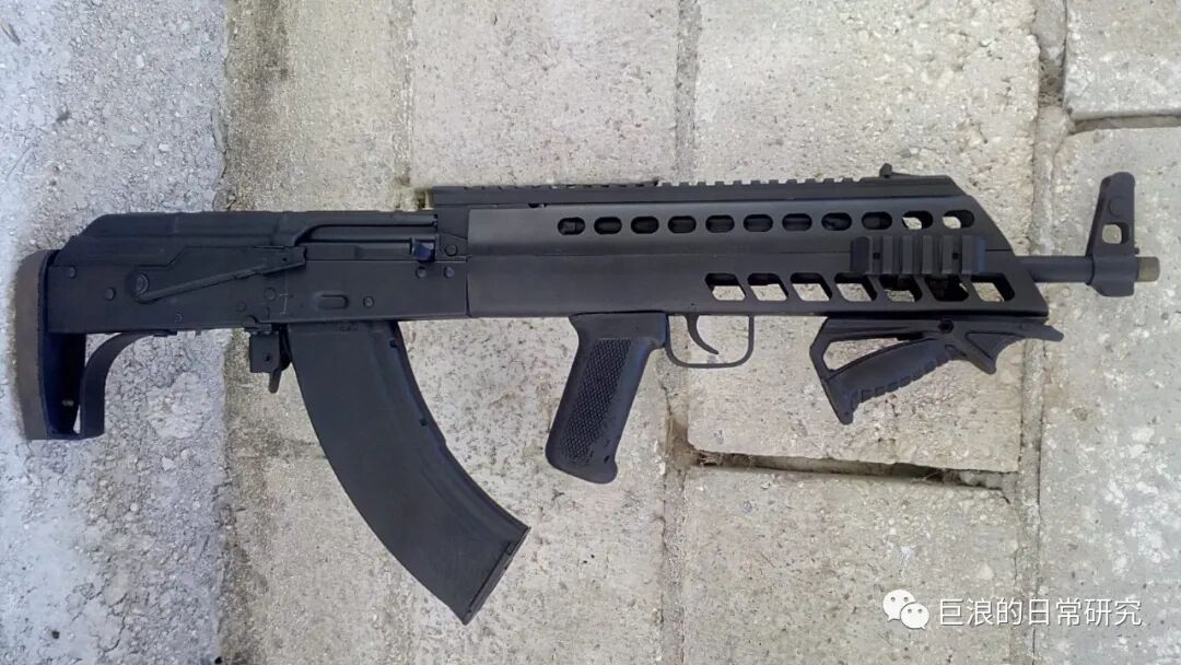 来自伊德利卜的创新叙利亚战场上的无托版ak1