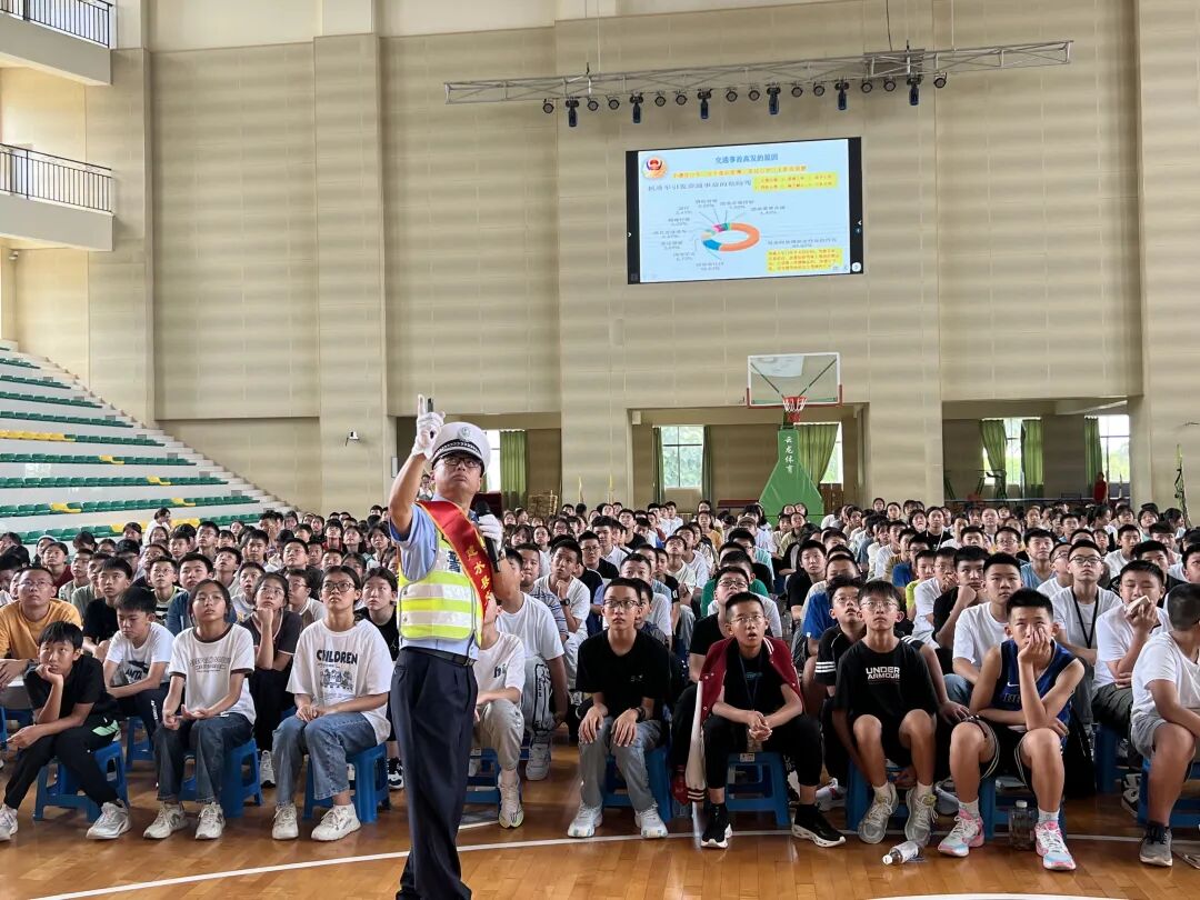 “警”然有序 云南交警织密校园“安全网” | 开学季-小辉娱乐网