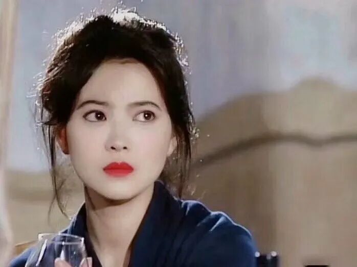 初见惊艳再见却被遗忘江湖的港片女神