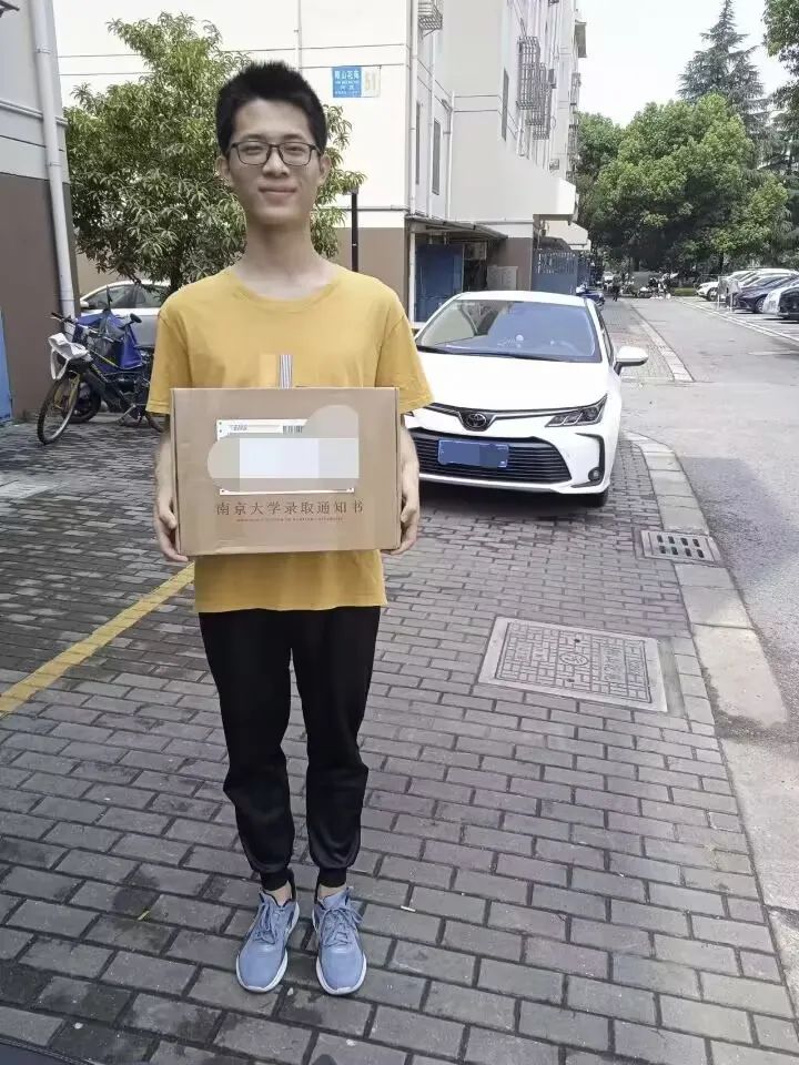 江苏省苏州实验中学朱方政:羁于风雪的旅者啊，你所信仰的春天已归来了！