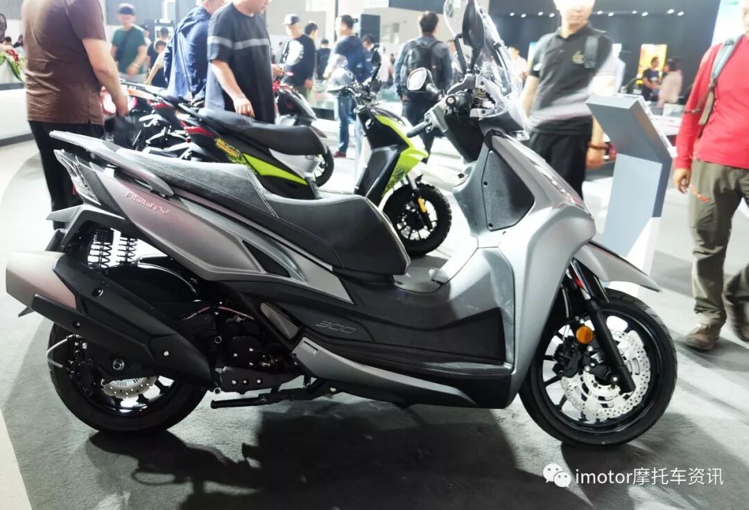 电动燃油光阳全系新车表态2019北京摩展-爱妻自媒体