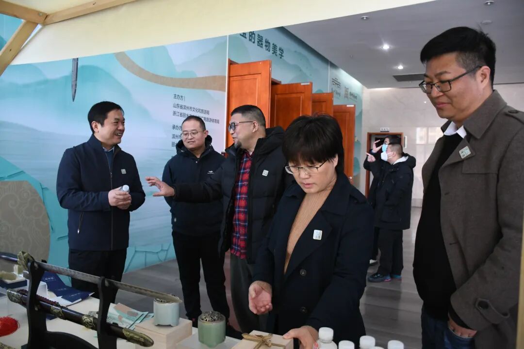 滨州市民有眼福了！龙泉青瓷、龙泉宝剑、青田石雕“丽水三宝”亮相市博物馆-小辉娱乐网