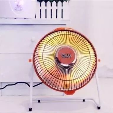 【消防小课堂】降温进行时，小心“温暖神器”秒变“危险炸弹”！-小辉娱乐网