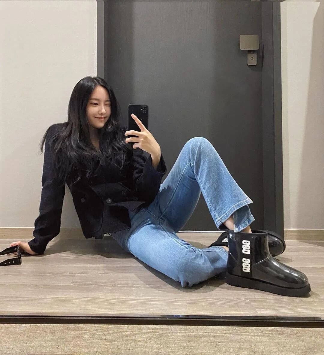 身材气质均在线朴孝敏示范高个子女生气场穿搭