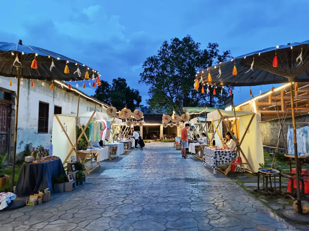 在北江职业创新大会上作分享的青年,您认识几位?