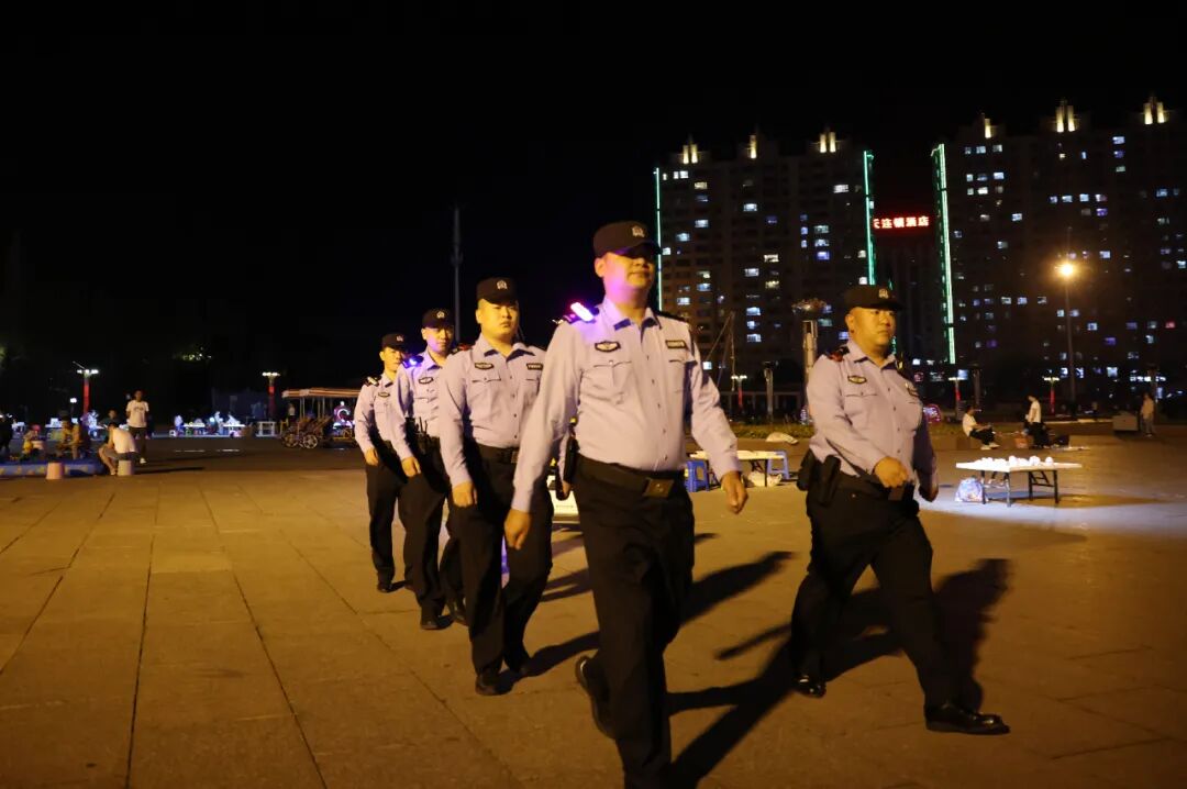 夏季行动 | 白山公安开展第三次夏夜治安巡查宣防集中统一行动-小辉娱乐网