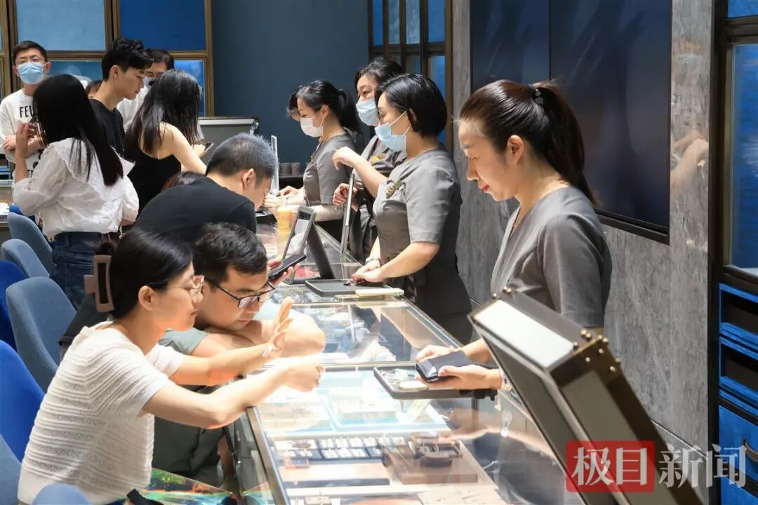 太突然！价格猛跌，有人一口气买了百万…-小辉娱乐网