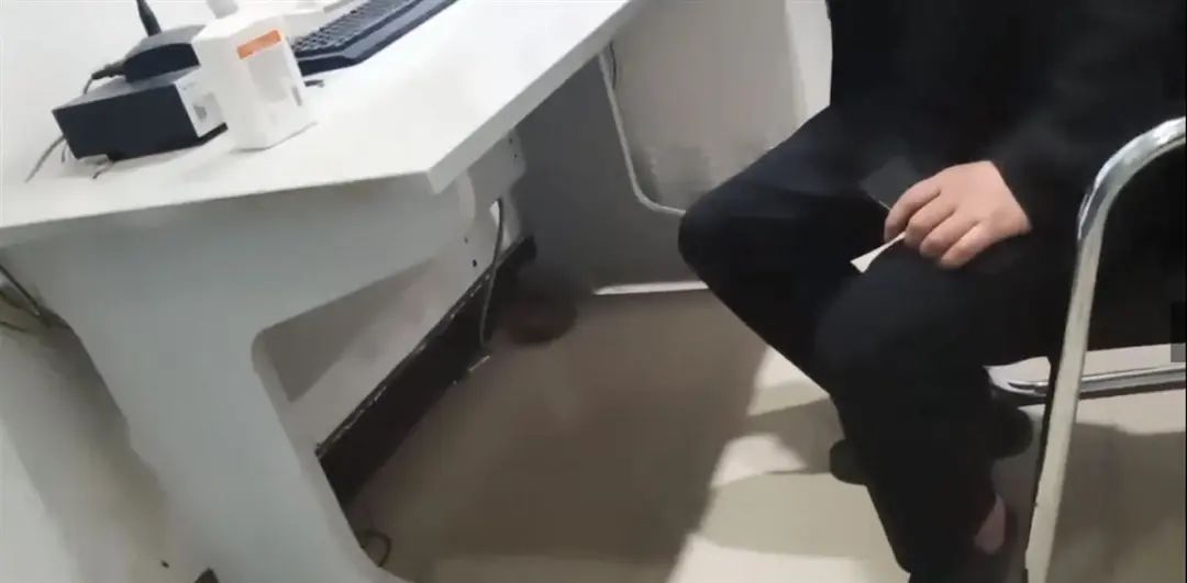 官方通报：当值医生已停职-小辉娱乐网