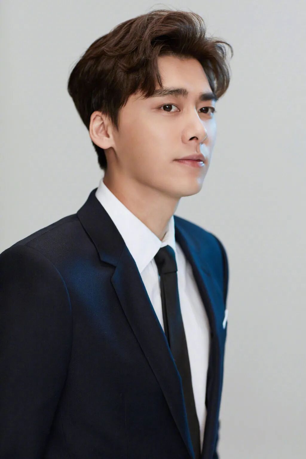 240)相关剧集:《莫格利男孩》,《亲爱的,热爱的》2020年3月月度榜单