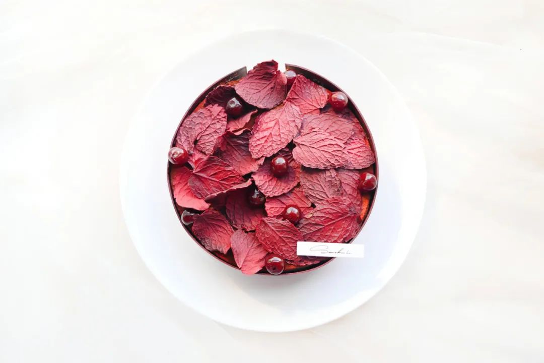 超推荐|巧克力味的PLUS版黑森林蛋糕，新年可以上架热卖!