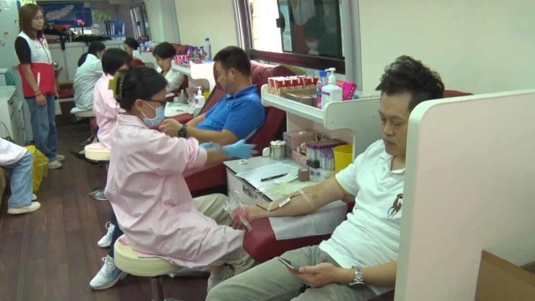 汕尾市“关爱地贫 你我同行”无偿献血联合服务活动在我县举行-小辉娱乐网