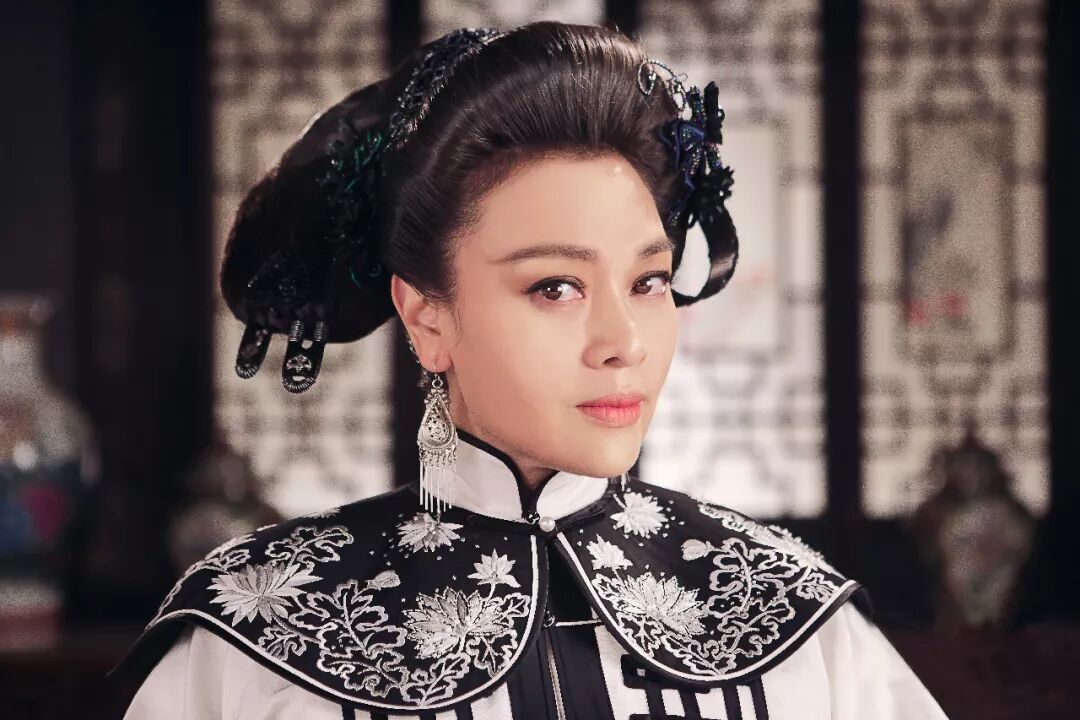 传奇剧王郭靖宇再谱娘道传奇岳丽娜演绎母爱光辉于毅分饰两角戏路再