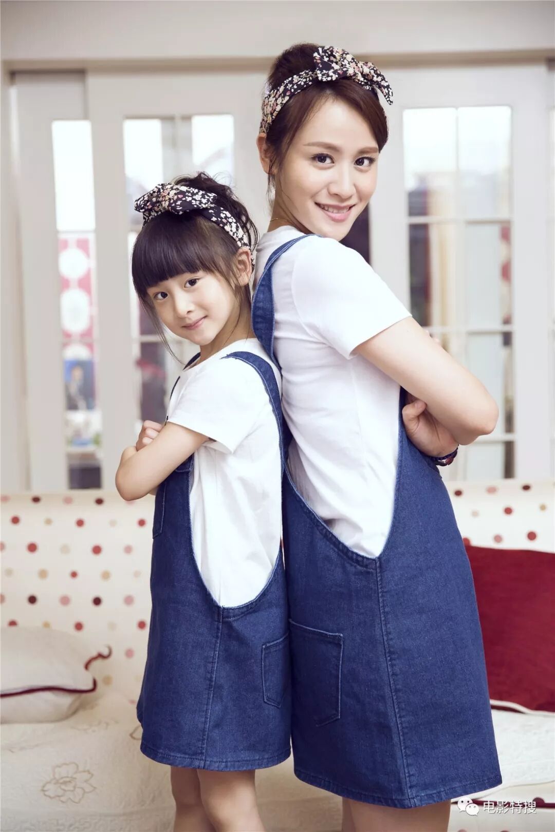 田亮10岁女儿森碟近照曝光出落成亭亭玉立的少女才10岁腿比田亮还长