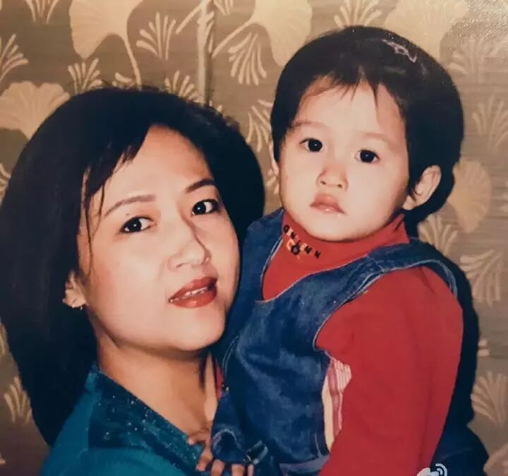 刘亦菲竟是全家最丑angelababy妈妈颜值逆天明星家族的基因果然强大