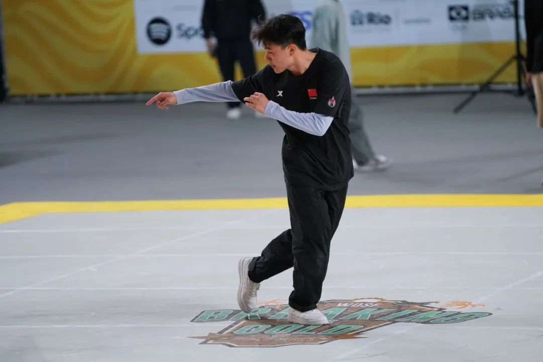即墨蓝村小伙儿杭州亚运会霹雳舞夺铜牌