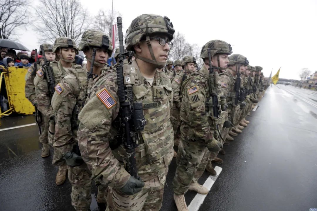美军宣布支持拜登，15000名士兵听候调遣，8天后对特朗普动武?