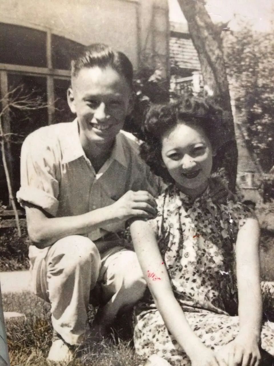 103岁“神仙”老中医分享长寿秘诀：脑子简单点，做人戆一点啦！-小辉娱乐网