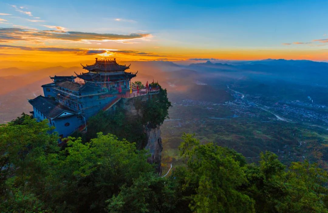 陇南风光 | 陇南的山，好仙呀！-小辉娱乐网