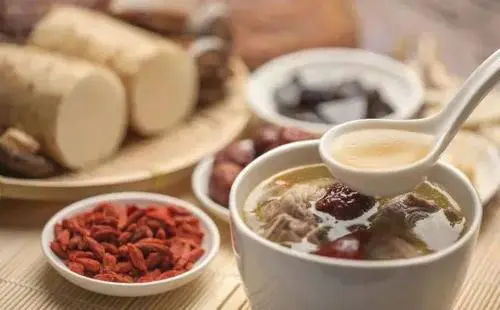 今日小雪，吃好三样，喝好三样，做好三样，冬天少生病!（收藏）