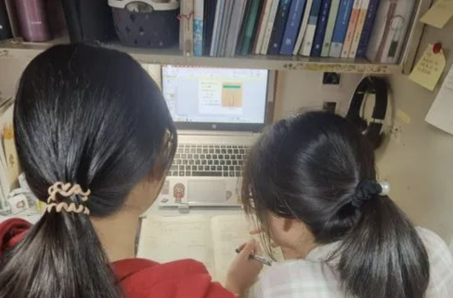 322宿舍，全员保研！-小辉娱乐网