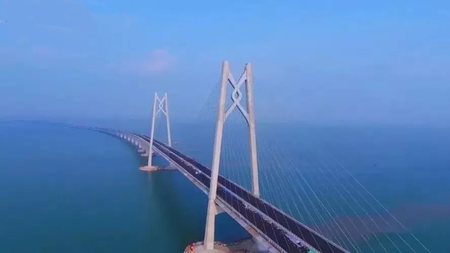 港珠澳大桥大型客机c919国际交流与合作学校积极开展国际间的学术交流