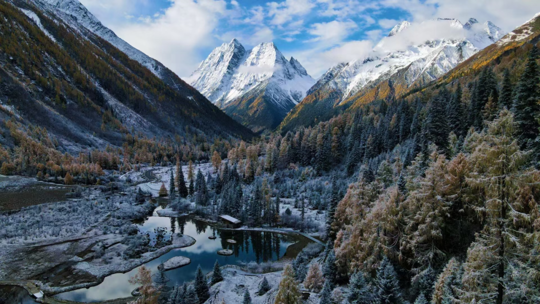 跟着安逸听曲喝茶,玩转冬游四川-小辉娱乐网