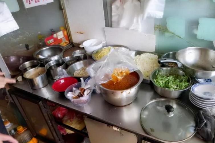 央视曝光！这种肉别再吃了，成本只有5毛钱，比老鼠肉还脏