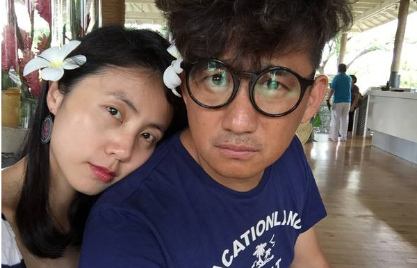 孙莉未满18岁就被黄磊"骗到手",看看她的青涩照,难怪黄磊心急-爱妻自