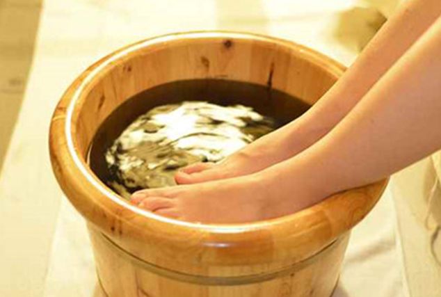 晚上不能艾灸？可白天没时间咋办？写给晚上艾灸的你！