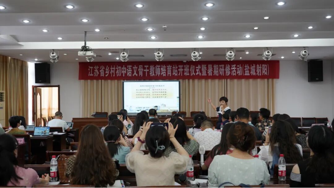 【忠玉专栏】周忠玉：2023，一群人跑出新的意义-小辉娱乐网