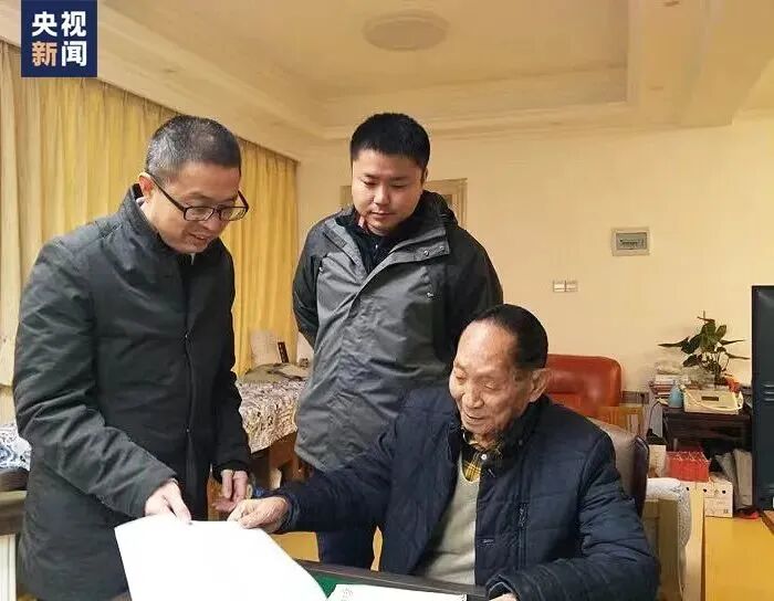 英语十级，排球王子，不爱出名有“偶像包袱”……他还是“杂交水稻之父”！-小辉娱乐网