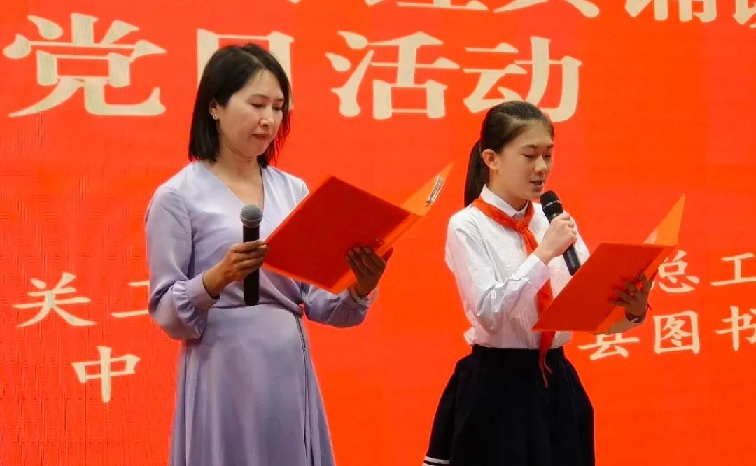 费县：团圆庆中秋 欢歌迎国庆