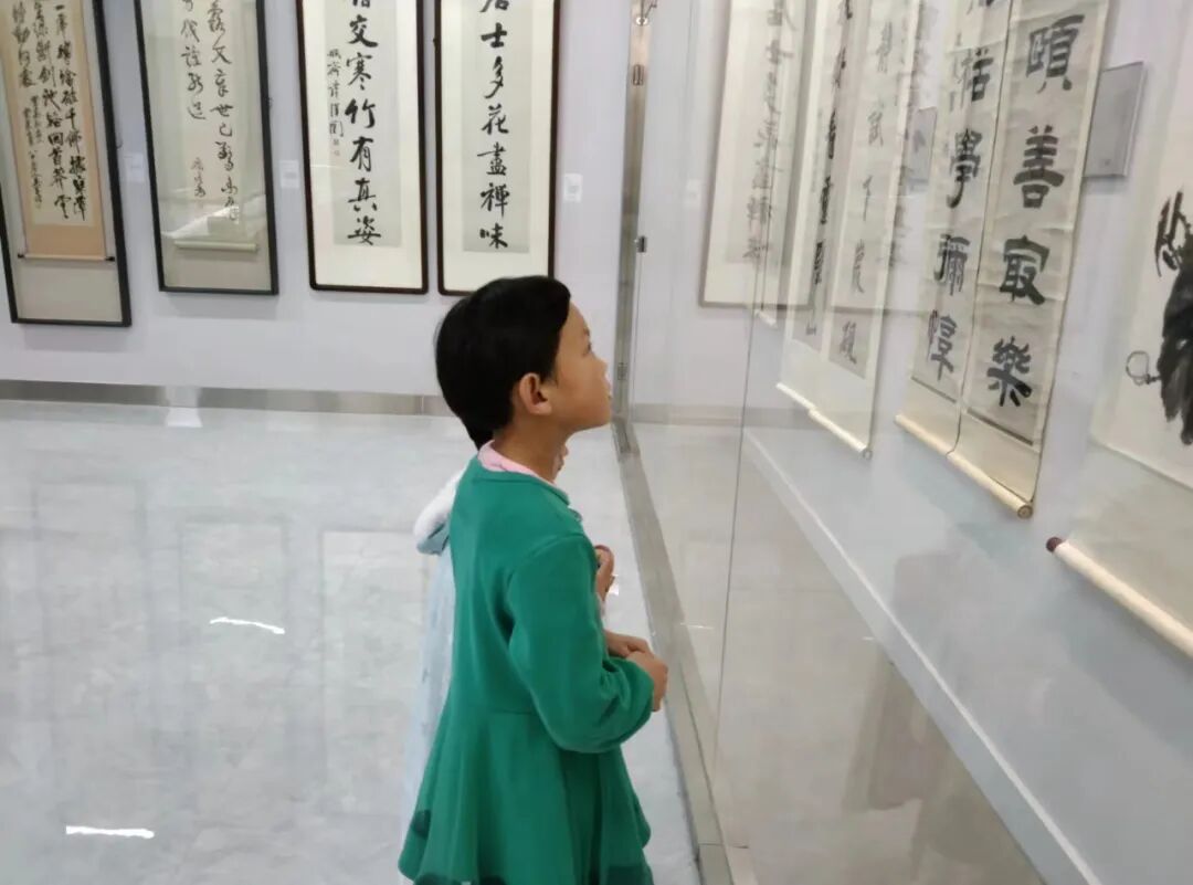 观“艺海奇峰·了望墨韵”全国书画作品邀请展之述评一一明清近现代书画作品-小辉娱乐网