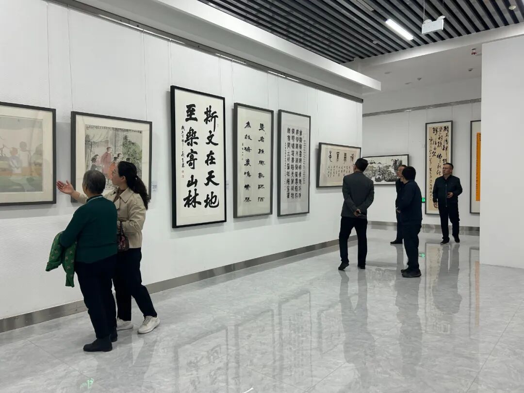 观“艺海奇峰·了望墨韵”全国书画作品邀请展之述评一一明清近现代书画作品-小辉娱乐网