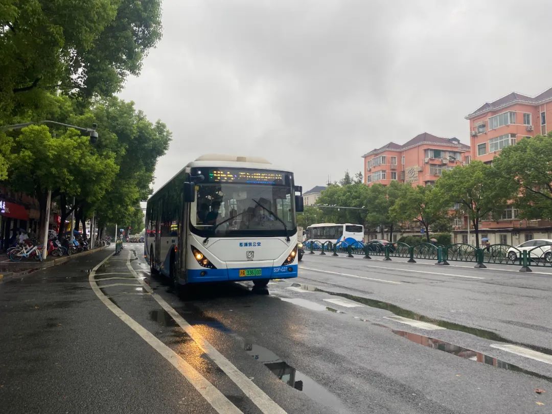 城市公共交通：连接城市，造福市民