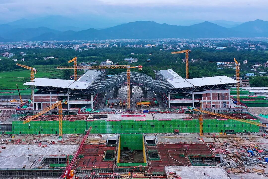 正式封顶！广西又一条铁路最大火车站刷新进度条！-小辉娱乐网