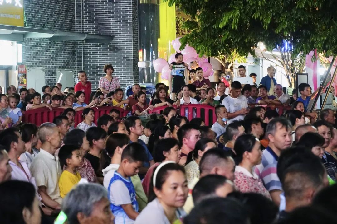 人从众叕，好热闹！“庆中秋·贺国庆”村尾村国庆氛围感拉满！