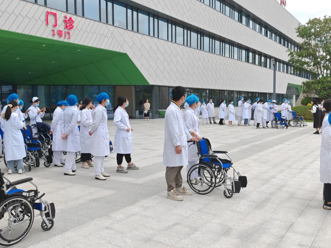 【聚焦】安全！有序！高效！南安市医院完成首批病区搬迁工作-小辉娱乐网