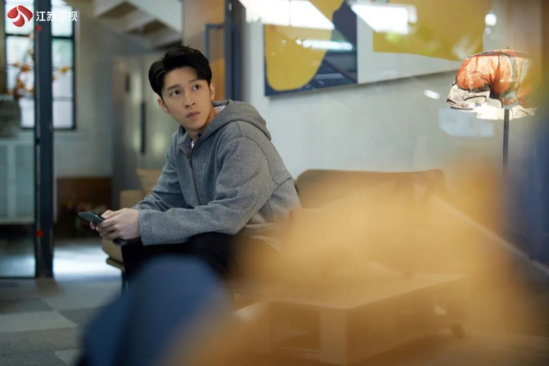 若是说,叶舟和姚远都偏成熟稳重那一款的话,那张芒就必然是另一个极端