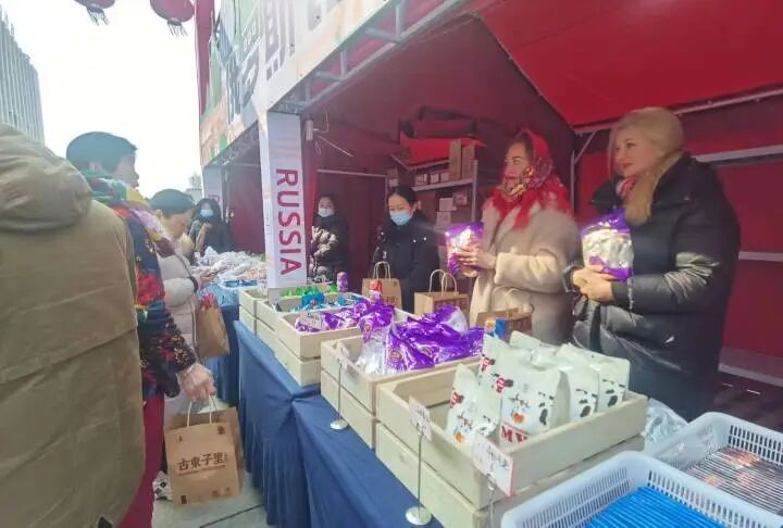 欢欢喜喜过大年！阜阳这里真热闹！-小辉娱乐网