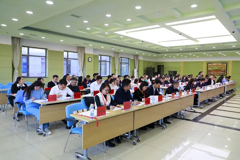 东胜区新的社会阶层人士联谊会第二次会员代表大会圆满召开！