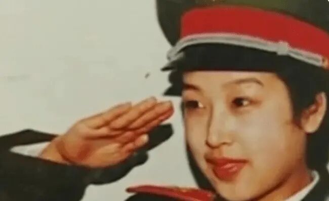 51岁歌手孙悦参加天津马拉松！-小辉娱乐网