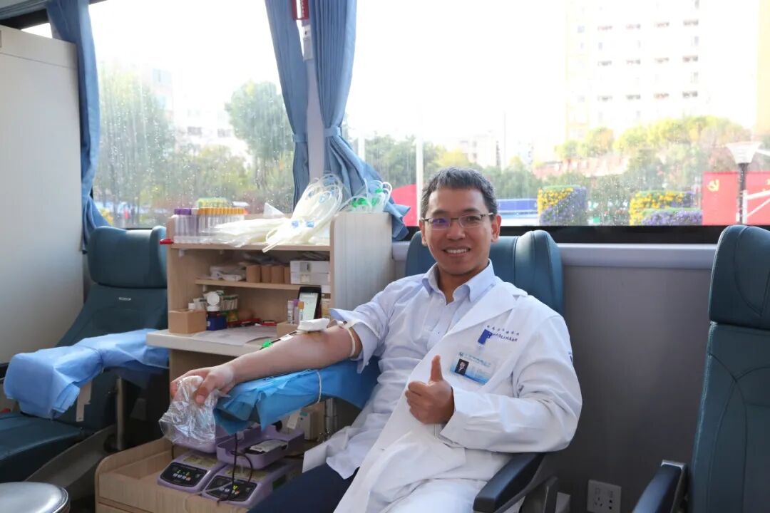 办实事丨无偿献血暖人心 严寒冬日续温情——北京大学肿瘤医院云南医院开展2024年医务人员无偿献血活动-小辉娱乐网